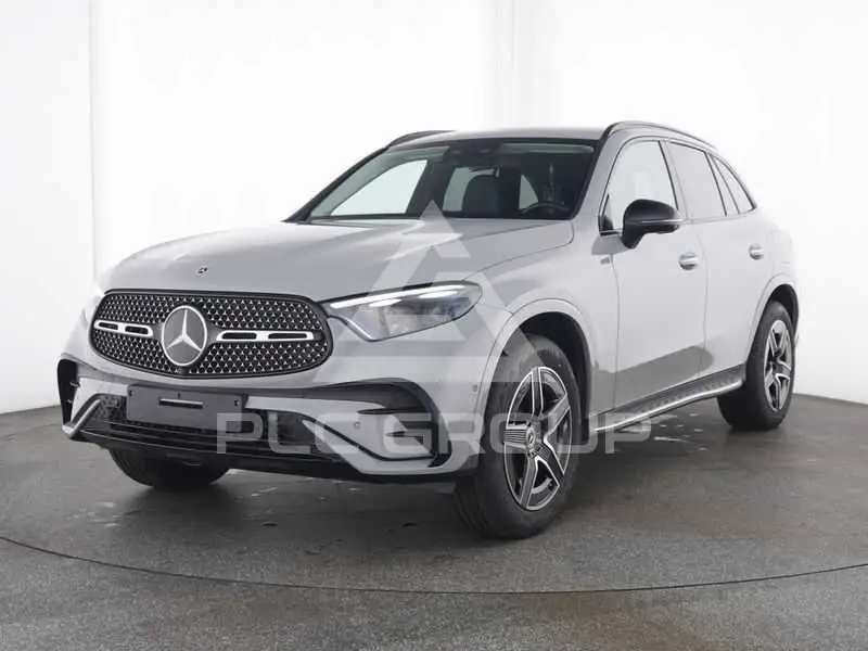 2025 Mercedes Benz GLC 300