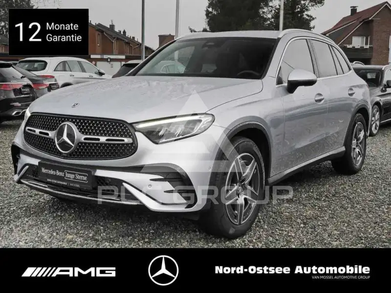 2025 Mercedes Benz GLC 300