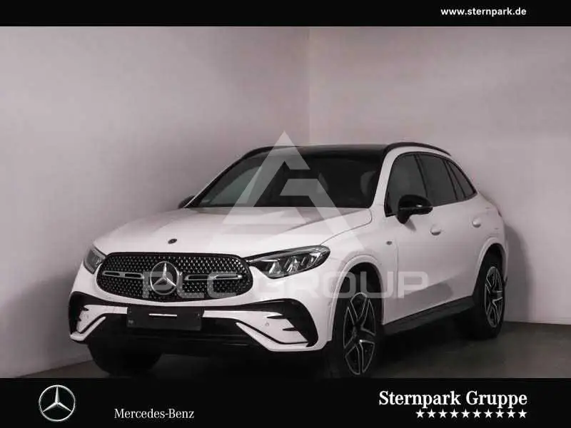 2025 Mercedes Benz GLC 300