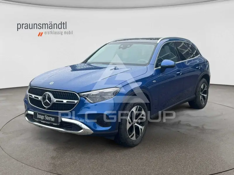 2025 Mercedes Benz GLC 300