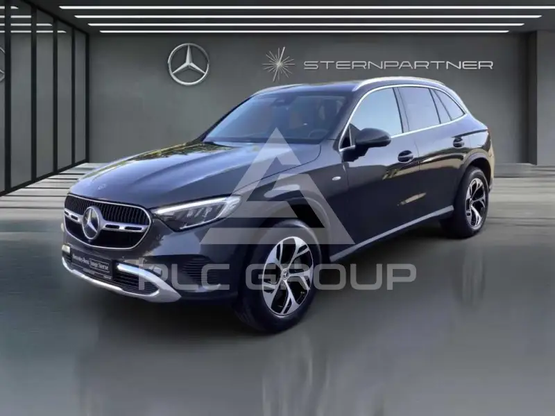 2025 Mercedes Benz GLC 300