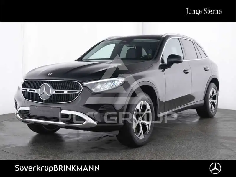 2025 Mercedes Benz GLC 300