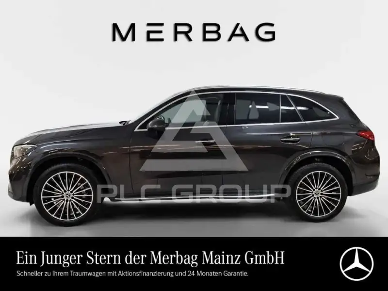 2025 Mercedes Benz GLC 300