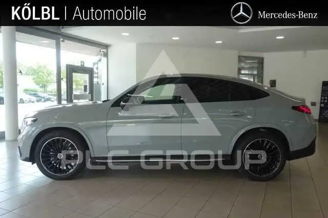 2025 Mercedes Benz GLC 300