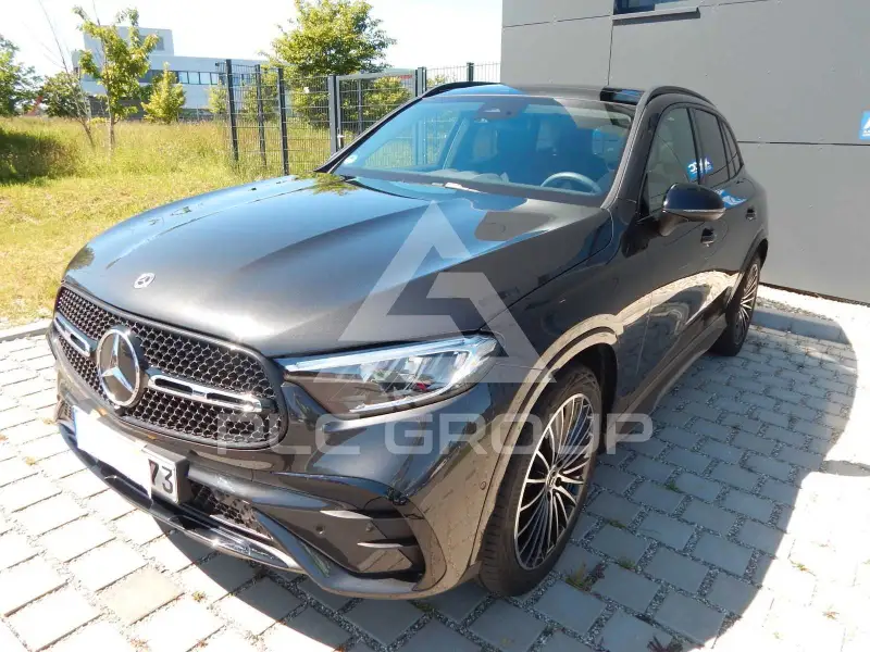 2025 Mercedes Benz GLC 300