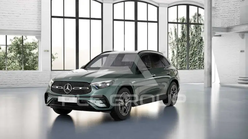 2025 Mercedes Benz GLC 300