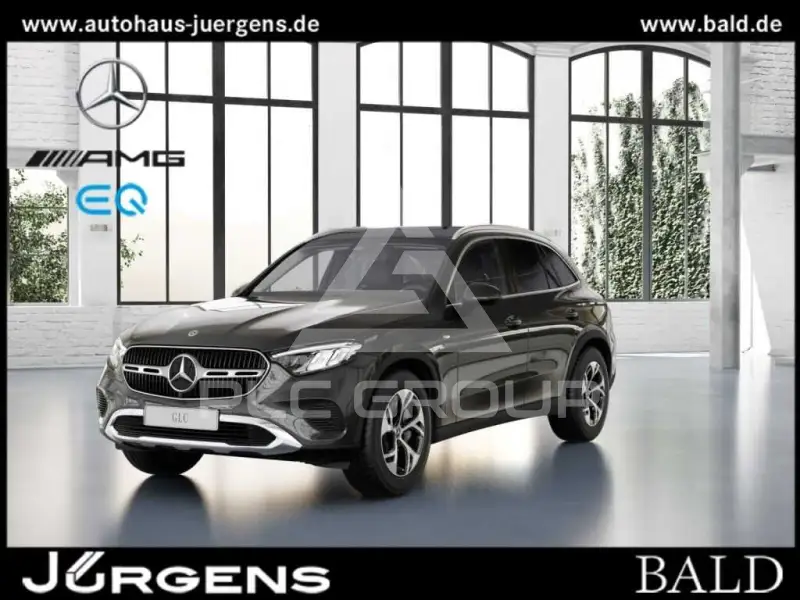 2025 Mercedes Benz GLC 300