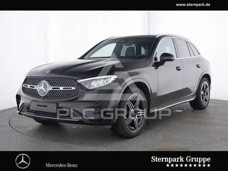 2025 Mercedes Benz GLC 300