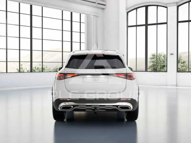 2025 Mercedes Benz GLC 300