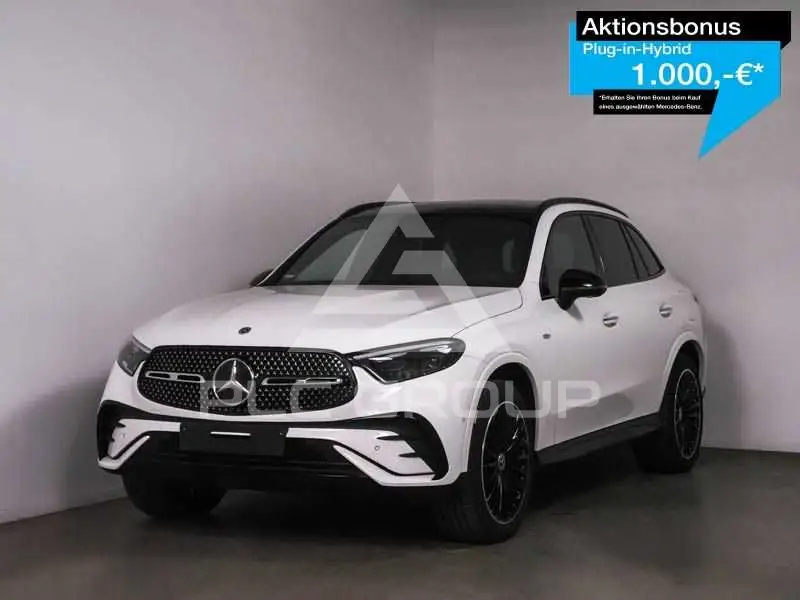 2025 Mercedes Benz GLC 300
