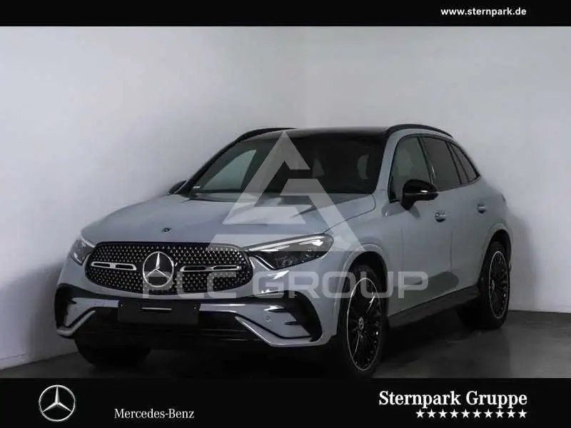 2025 Mercedes Benz GLC 300
