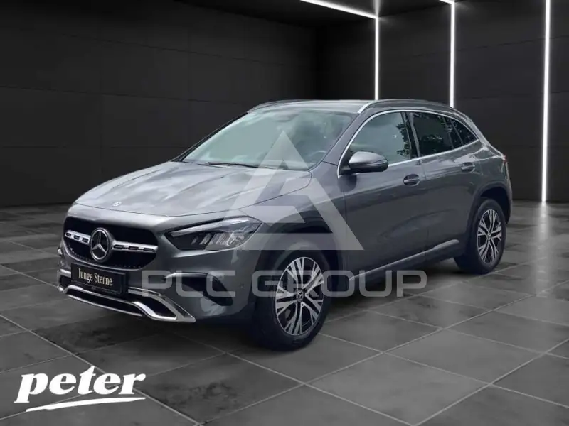2025 Mercedes Benz GLA 250