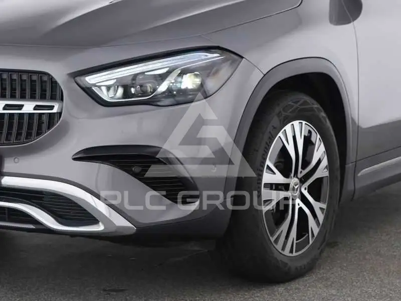 2025 Mercedes Benz GLA 250