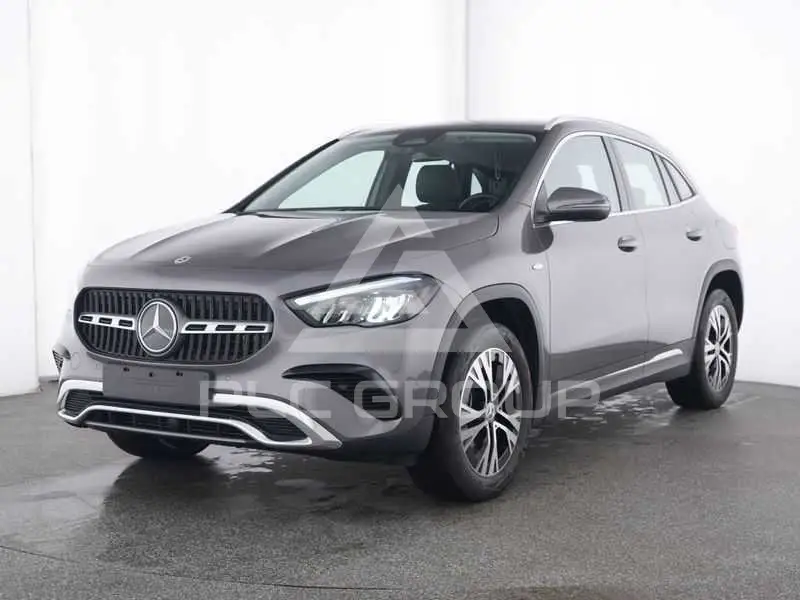 2025 Mercedes Benz GLA 250
