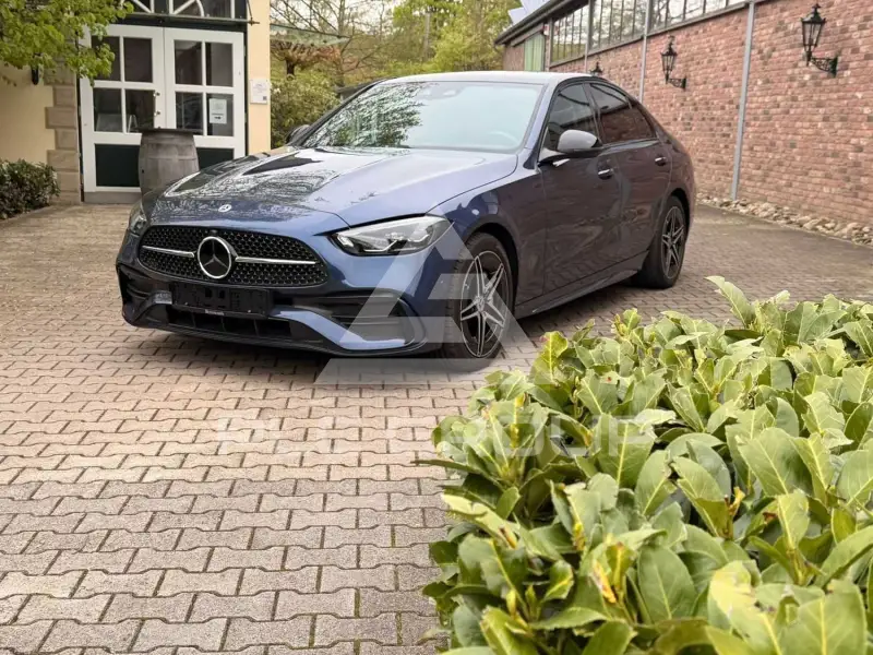2025 Mercedes Benz C 220