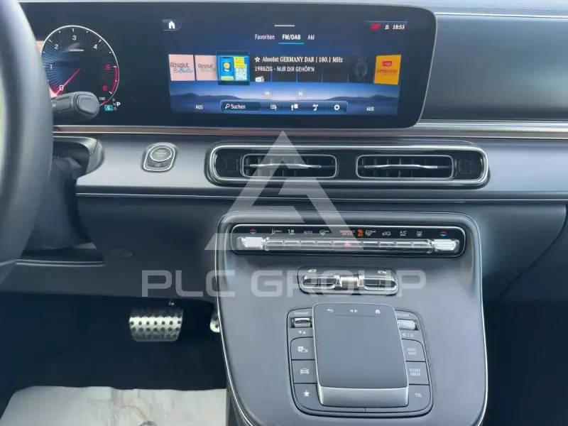 2025 Mercedes Benz V