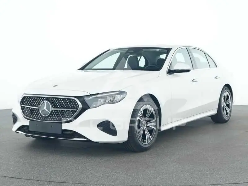 2025 Mercedes Benz E 200