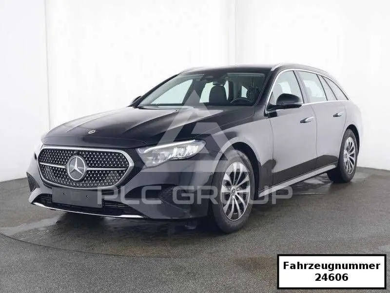 2025 Mercedes Benz E 200