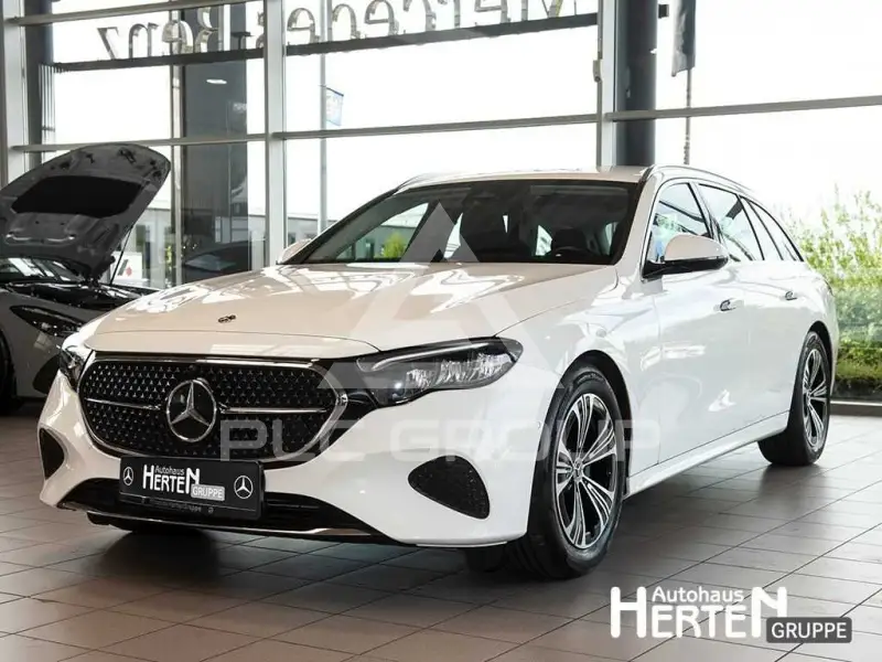 2025 Mercedes Benz E 200