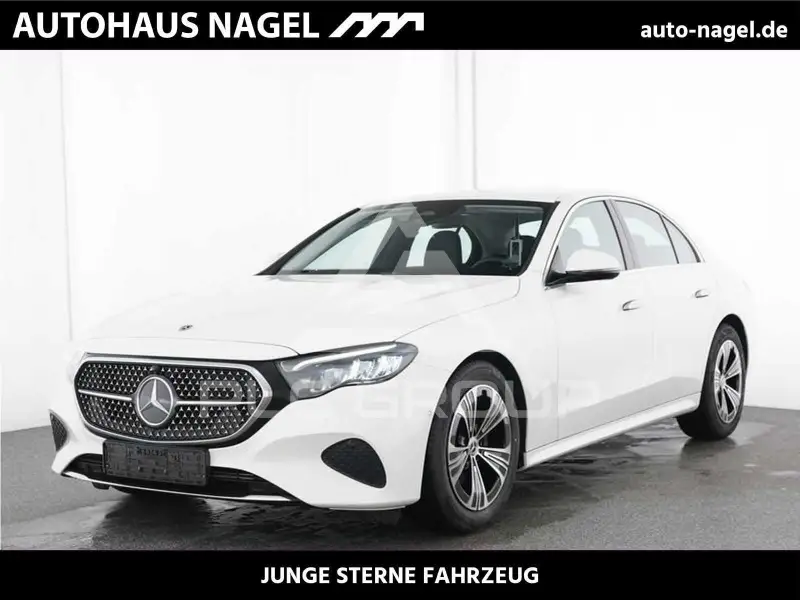 2025 Mercedes Benz E 200