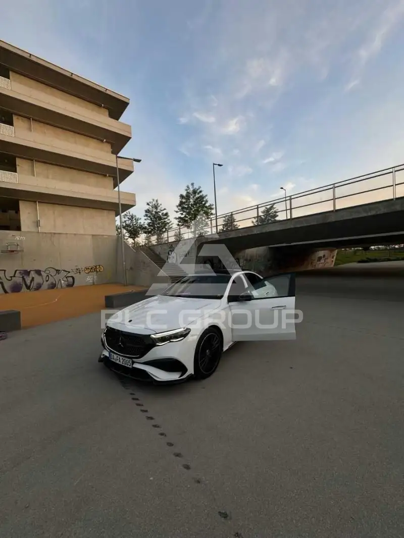 2025 Mercedes Benz E 200