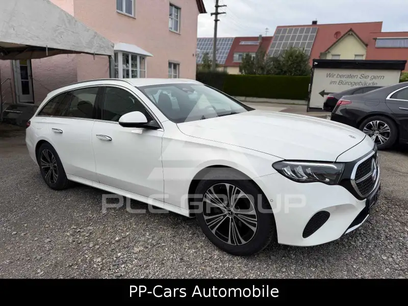 2025 Mercedes Benz E 220