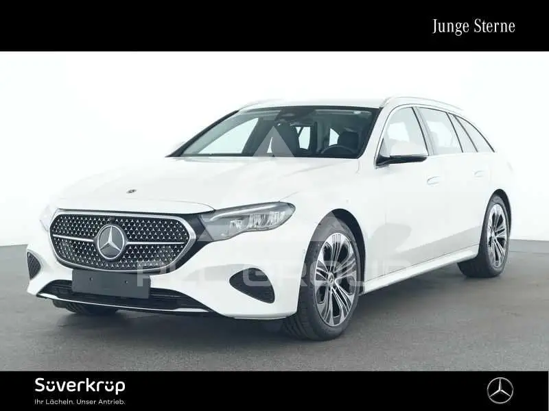 2025 Mercedes Benz E 220