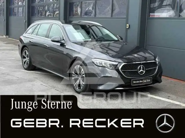 2025 Mercedes Benz E 220