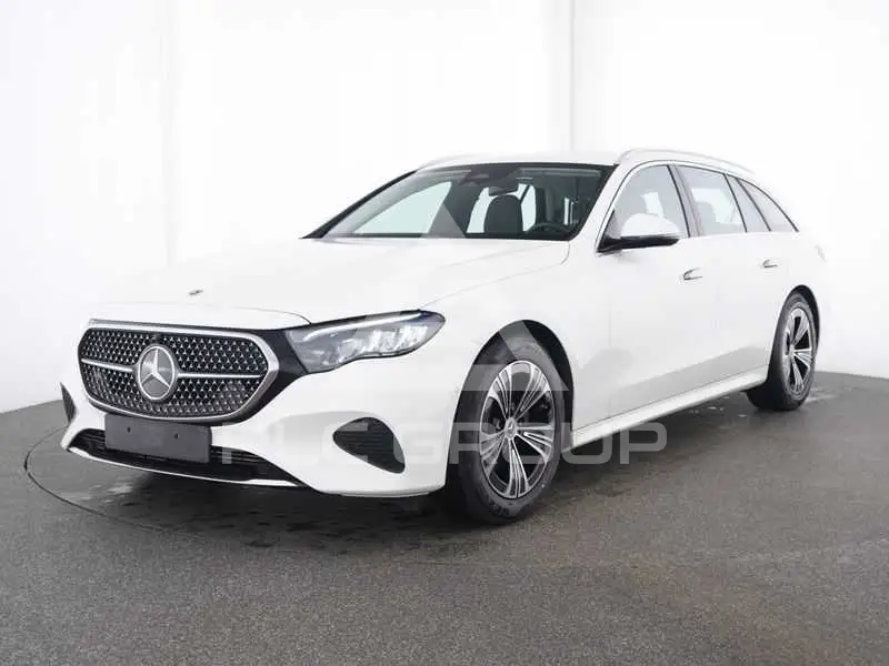 2025 Mercedes Benz E 220