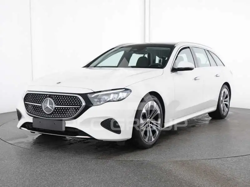 2025 Mercedes Benz E 220