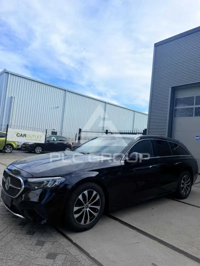 2025 Mercedes Benz E 220