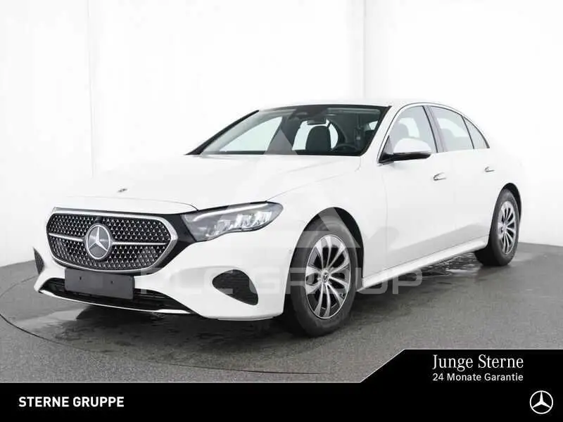 2025 Mercedes Benz E 220