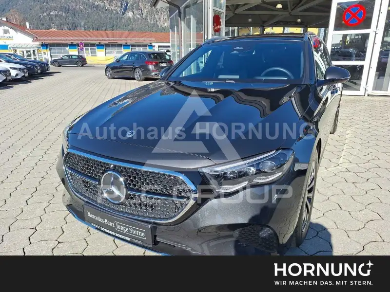 2025 Mercedes Benz E 220