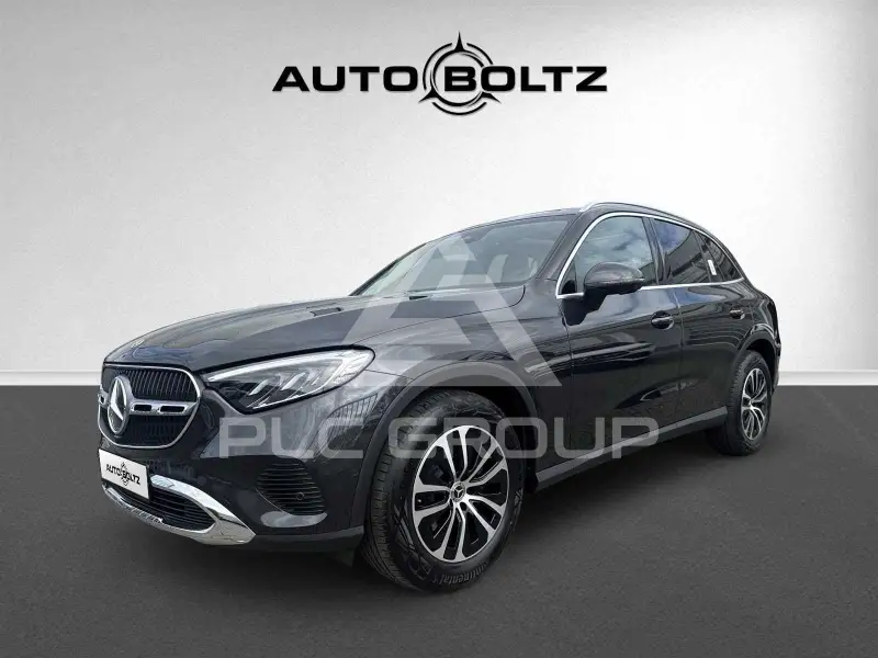 2025 Mercedes Benz GLC 200