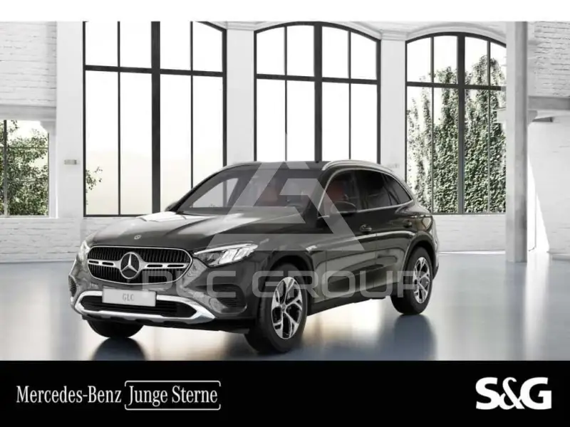 2025 Mercedes Benz GLC 200