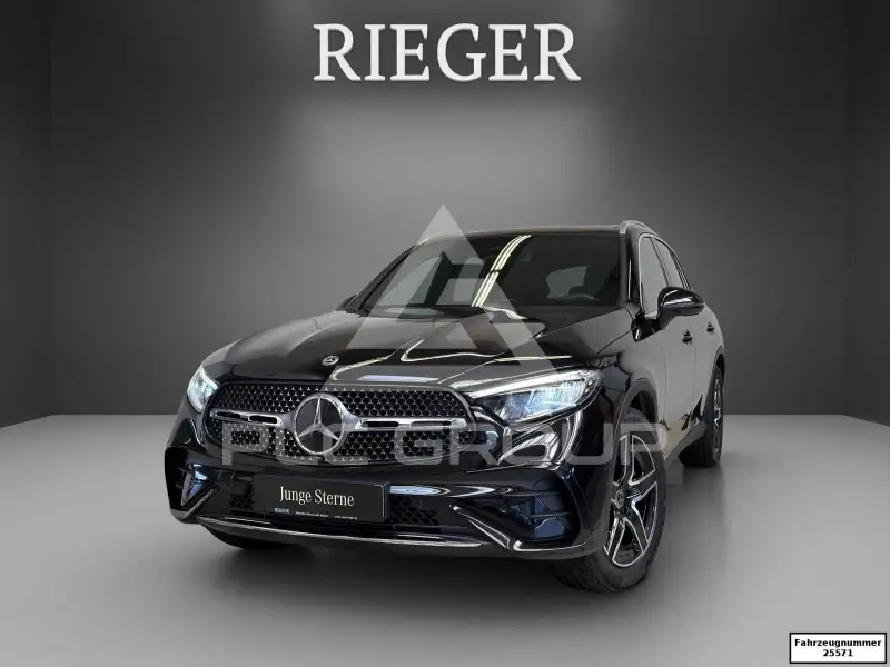 2025 Mercedes Benz GLC 200