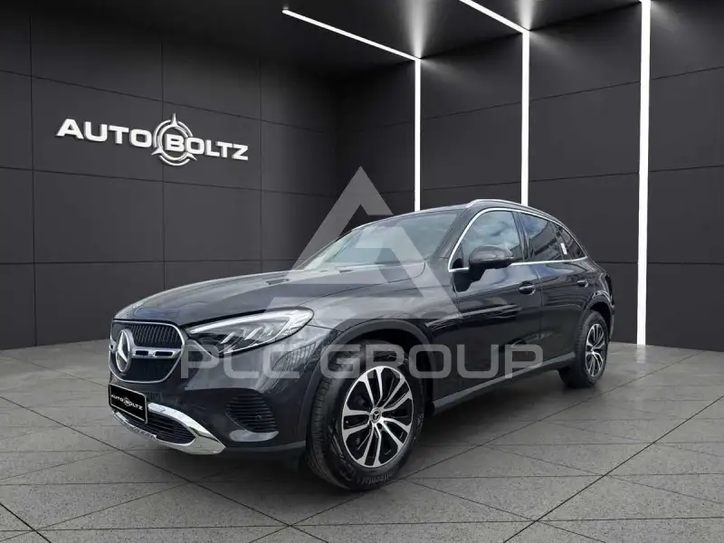 2025 Mercedes Benz GLC 200