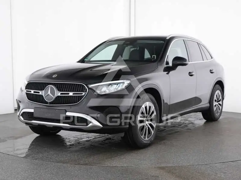 2025 Mercedes Benz GLC 200