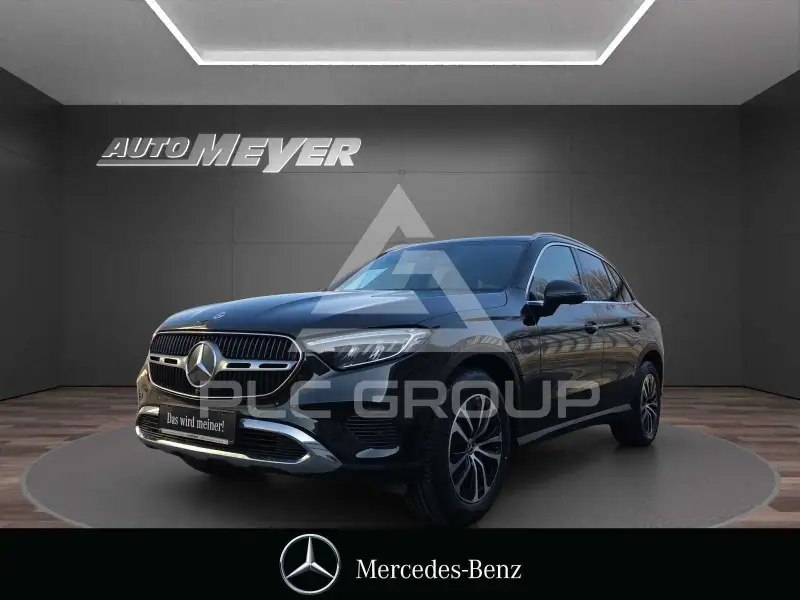 2025 Mercedes Benz GLC 200