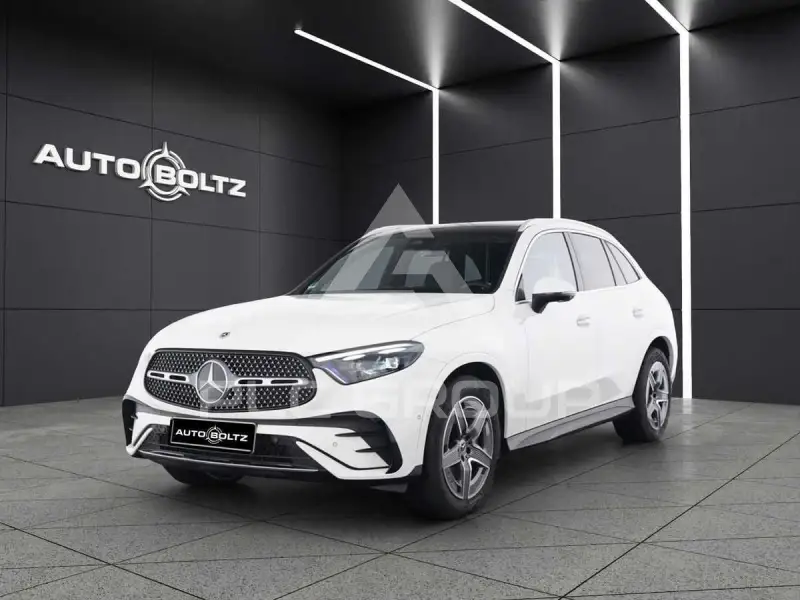 2025 Mercedes Benz GLC 200