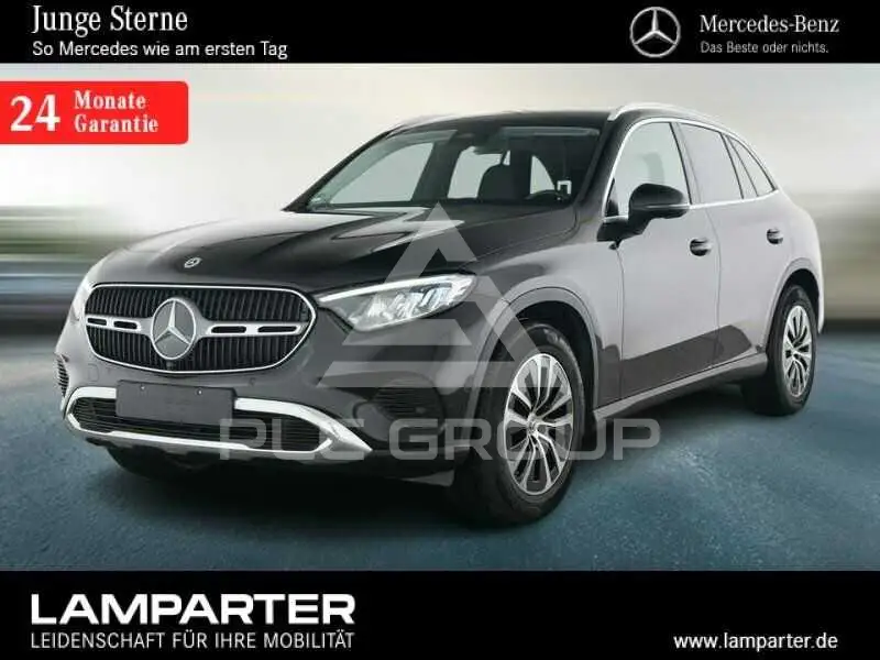 2025 Mercedes Benz GLC 200