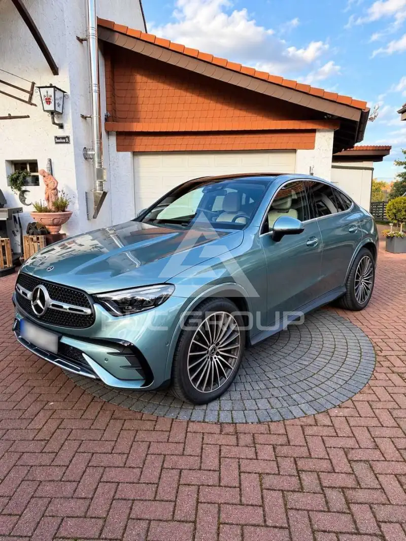 2025 Mercedes Benz GLC 200