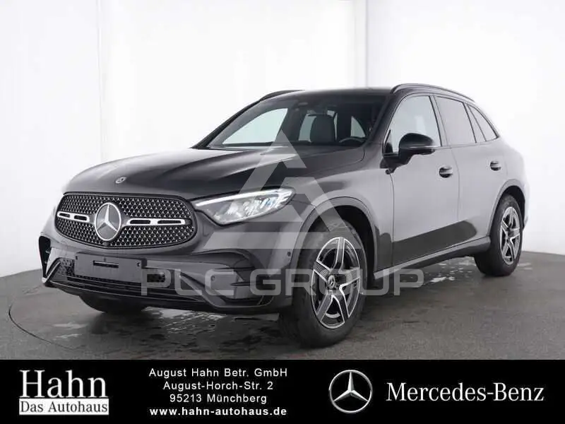 2025 Mercedes Benz GLC 200