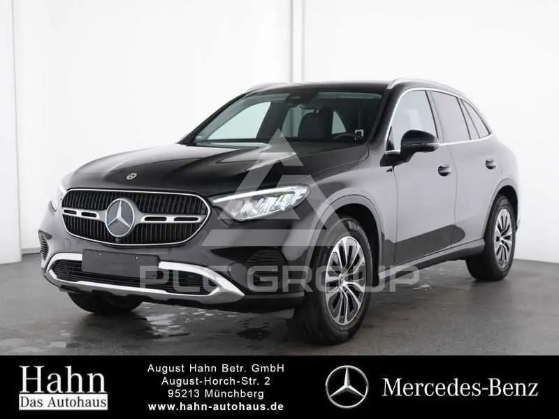 2025 Mercedes Benz GLC 200