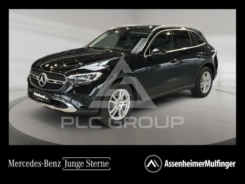 2025 Mercedes Benz GLC 200