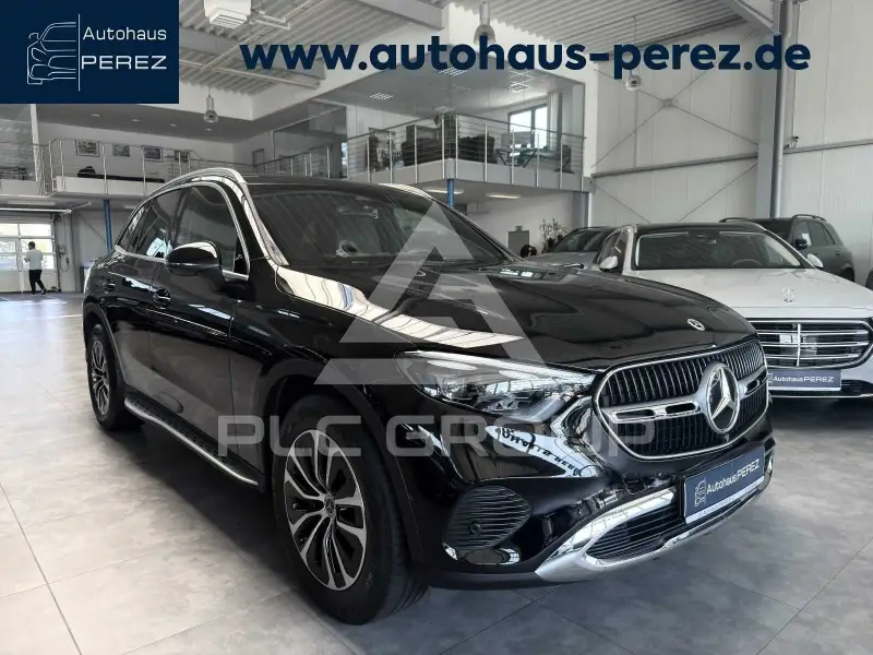 2025 Mercedes Benz GLC 200