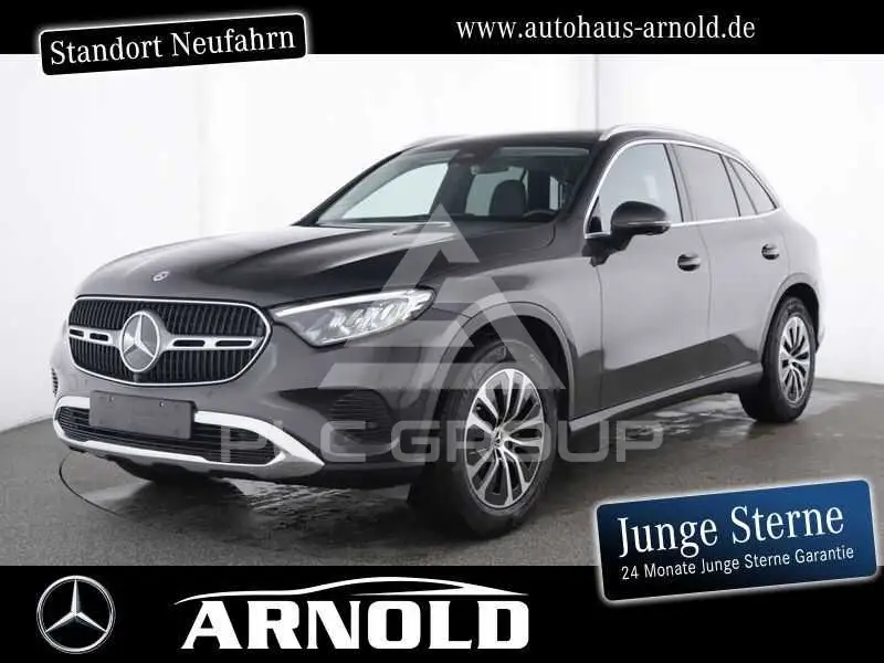 2025 Mercedes Benz GLC 200