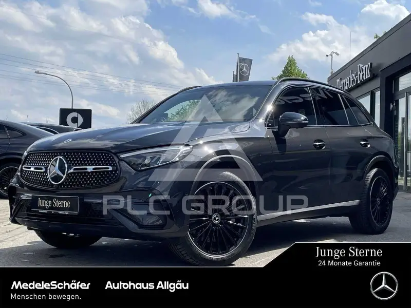 2025 Mercedes Benz GLC 200
