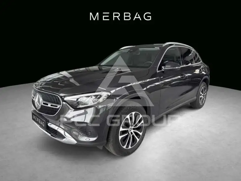 2025 Mercedes Benz GLC 200