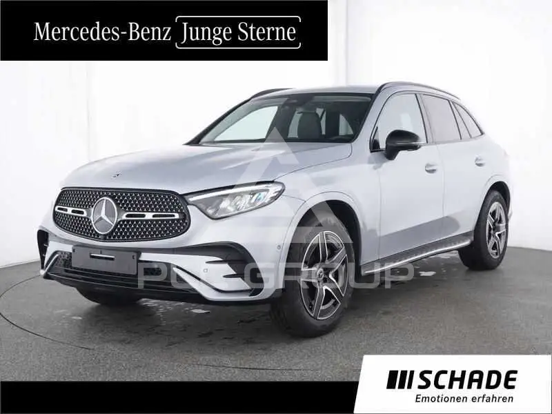 2025 Mercedes Benz GLC 200